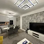 Kensington Apartment